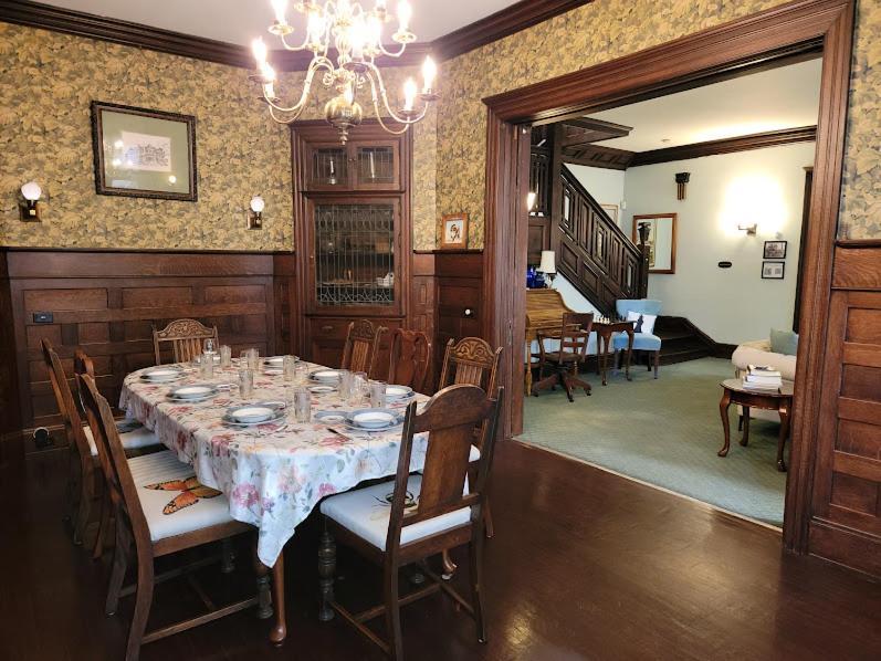 The Kings Throne Inn And Guest House Toledo Exteriér fotografie